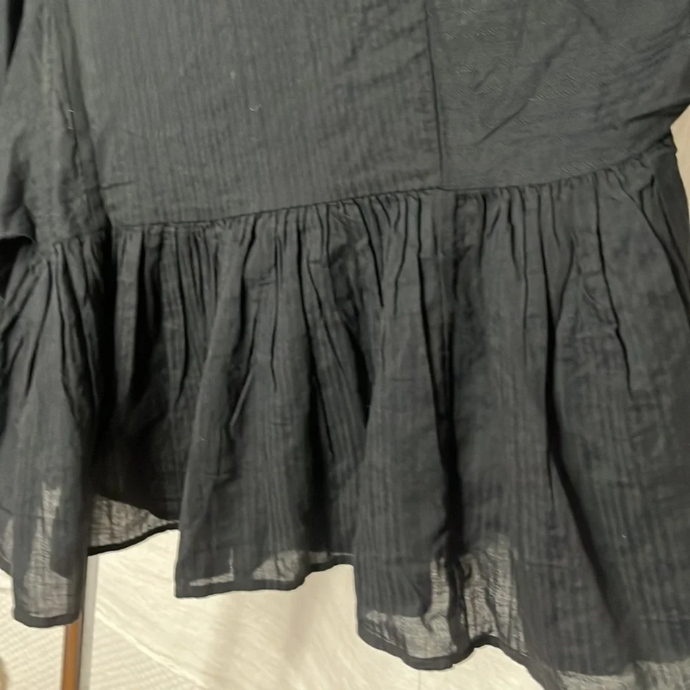 Banana Republic babydoll balloon puff sleeve cotton black& buttercream cotton